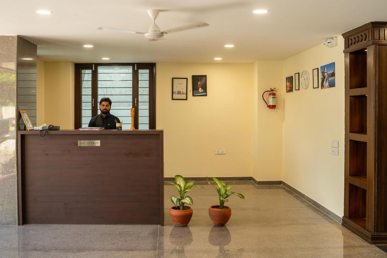 Hotel Sheerha Royal Residency-near Airport